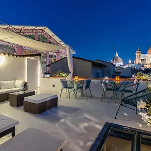 View Boutique - Milu Holidays Florenz